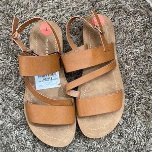 Brand new never worn madden sandals size 7